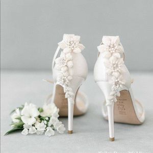 Bella Belle GARDENIA
Ivory Pearl & Beads Stiletto Wedding Shoes